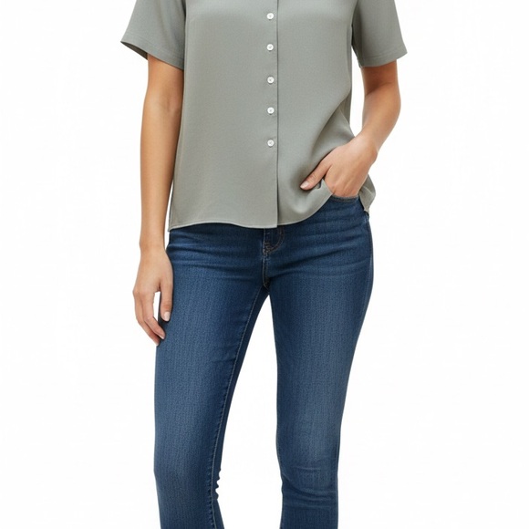 Notations Woman Olive Button-Down Blouse 1x - Picture 2 of 8